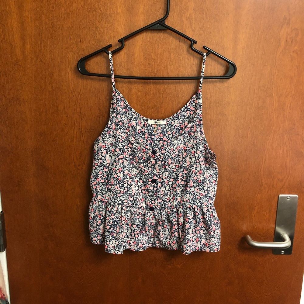Flowy crop top